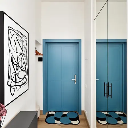 Charming And Cozy I Heart Of I New * リガ